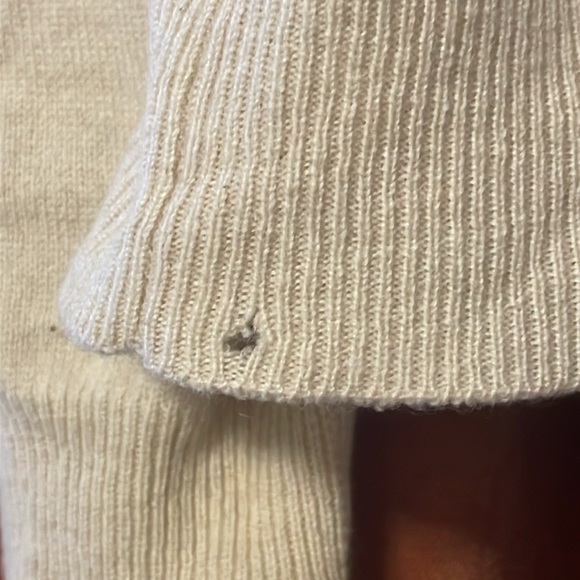 100% Cashmere Sweater Valerie Steven’s Cream Color - Picture 7 of 7